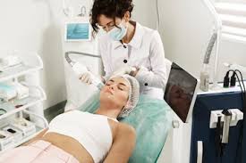 Avoir la peau attirante et en Santé<br> <span class='text-primary-700'>C'est notre Spécialité</span>